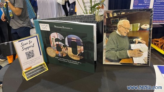 配资头条网 巴菲特称，公司 60 周年纪念册已售罄
